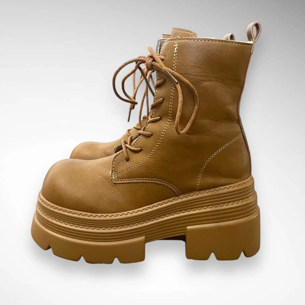 BRAND NEW Tan Faux Leather‎ Lace Up Platform Boots Size 5